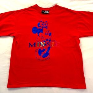 Vintage 90s Mickey Mouse single-stitch embroidered red t-shirt L/XL